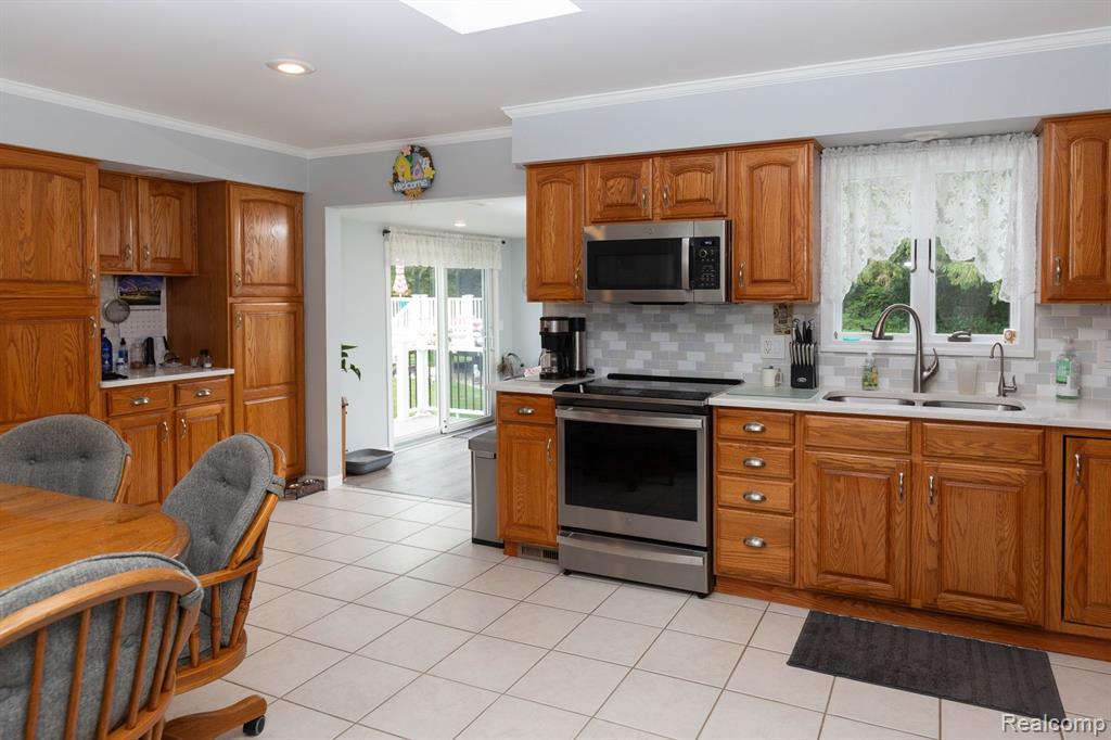 9026 Woodside Road Northville, MI 48167 - Photo 3 of 56