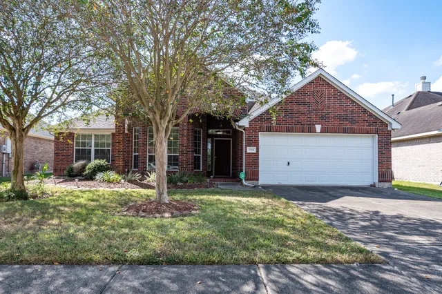 $388,000 | 5914 Birdie Way, Pasadena, TX 77505