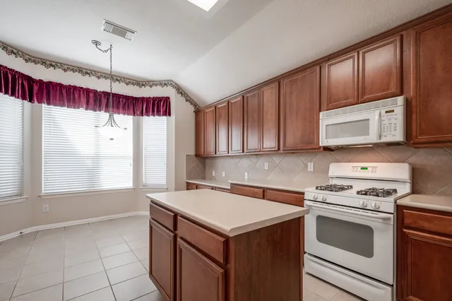 $388,000 | 5914 Birdie Way, Pasadena, TX 77505