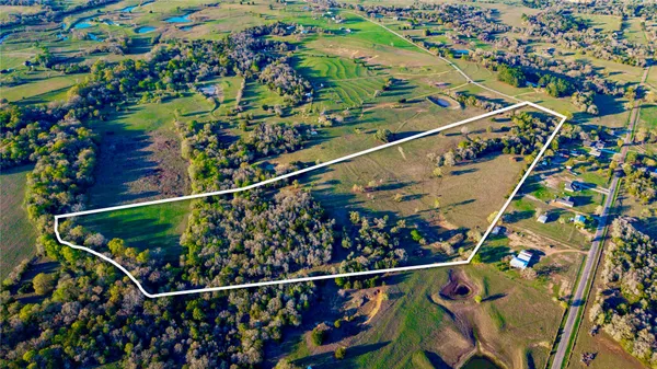 $750,000 | 1700 County Road 216, Giddings, TX 78942