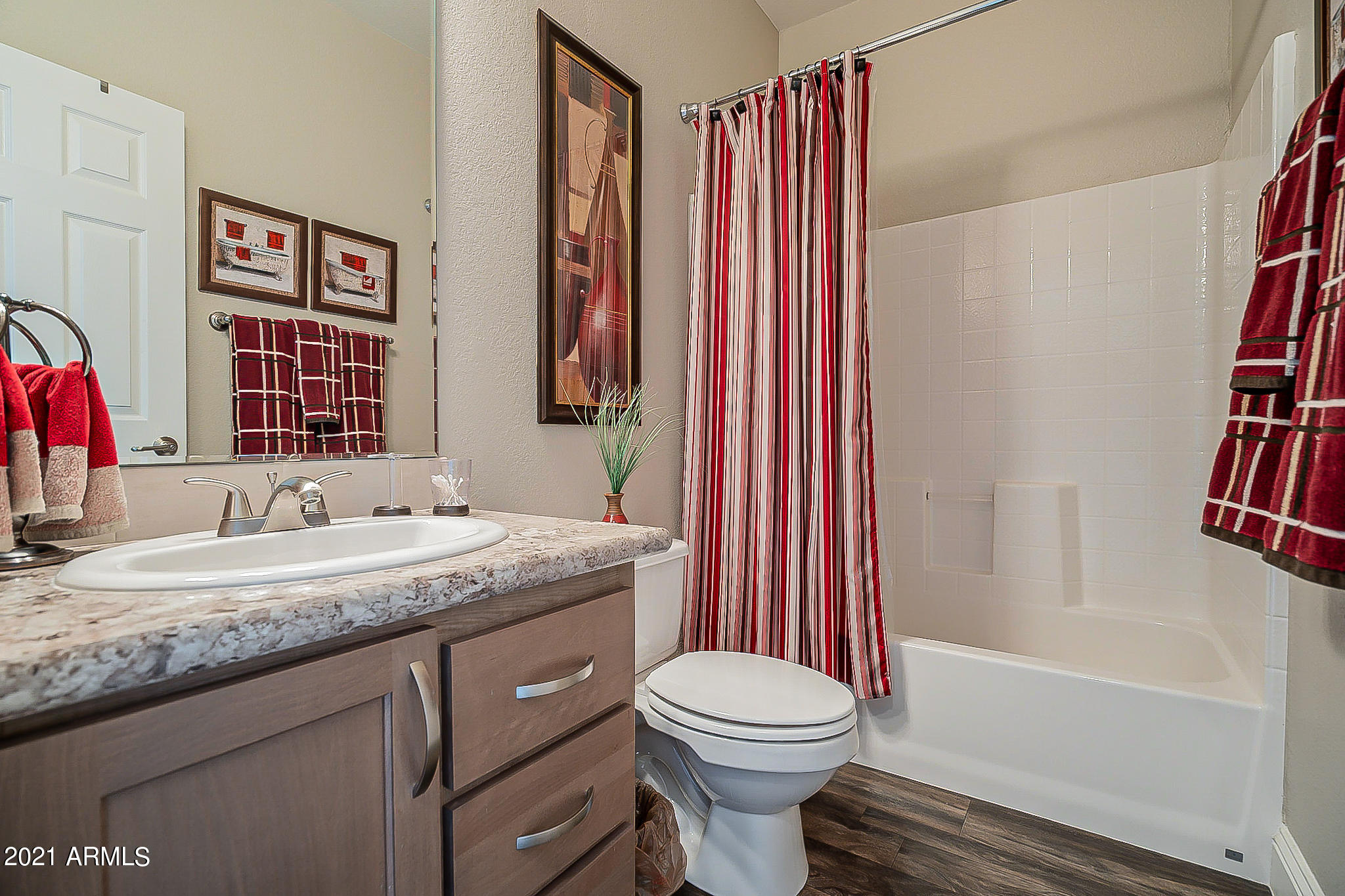 3301 South Goldfield Road, Unit 6062 Apache Junction, AZ 85119 - Photo 23 of 26 Shower/Tub