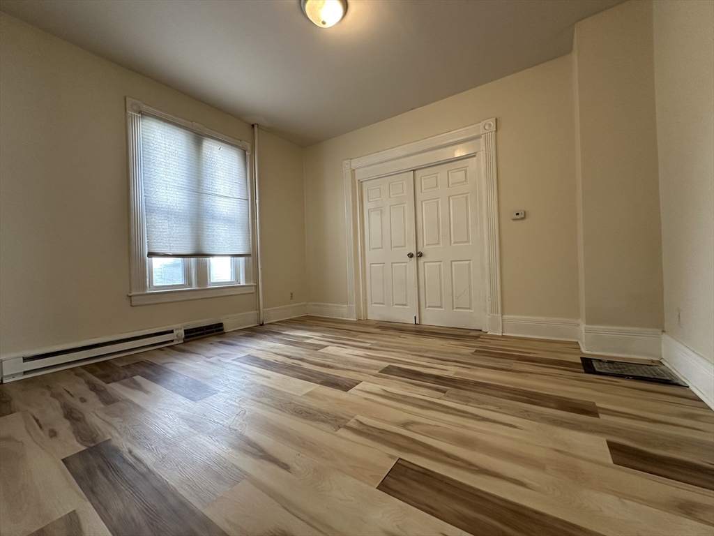 26 Hebron Street Springfield, MA 01107 - Photo 4 of 11