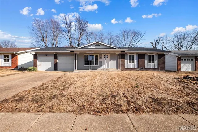 $204,900 | 1283 Kingsford Drive, Florissant, MO 63031