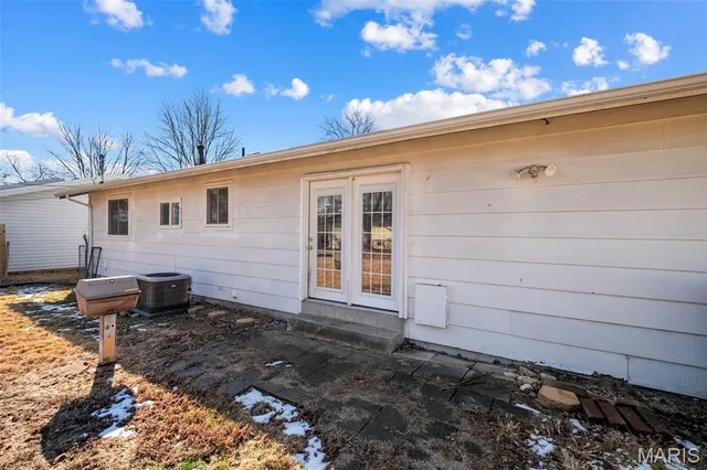 $204,900 | 1283 Kingsford Drive, Florissant, MO 63031