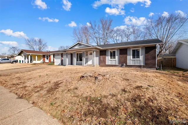 $204,900 | 1283 Kingsford Drive, Florissant, MO 63031