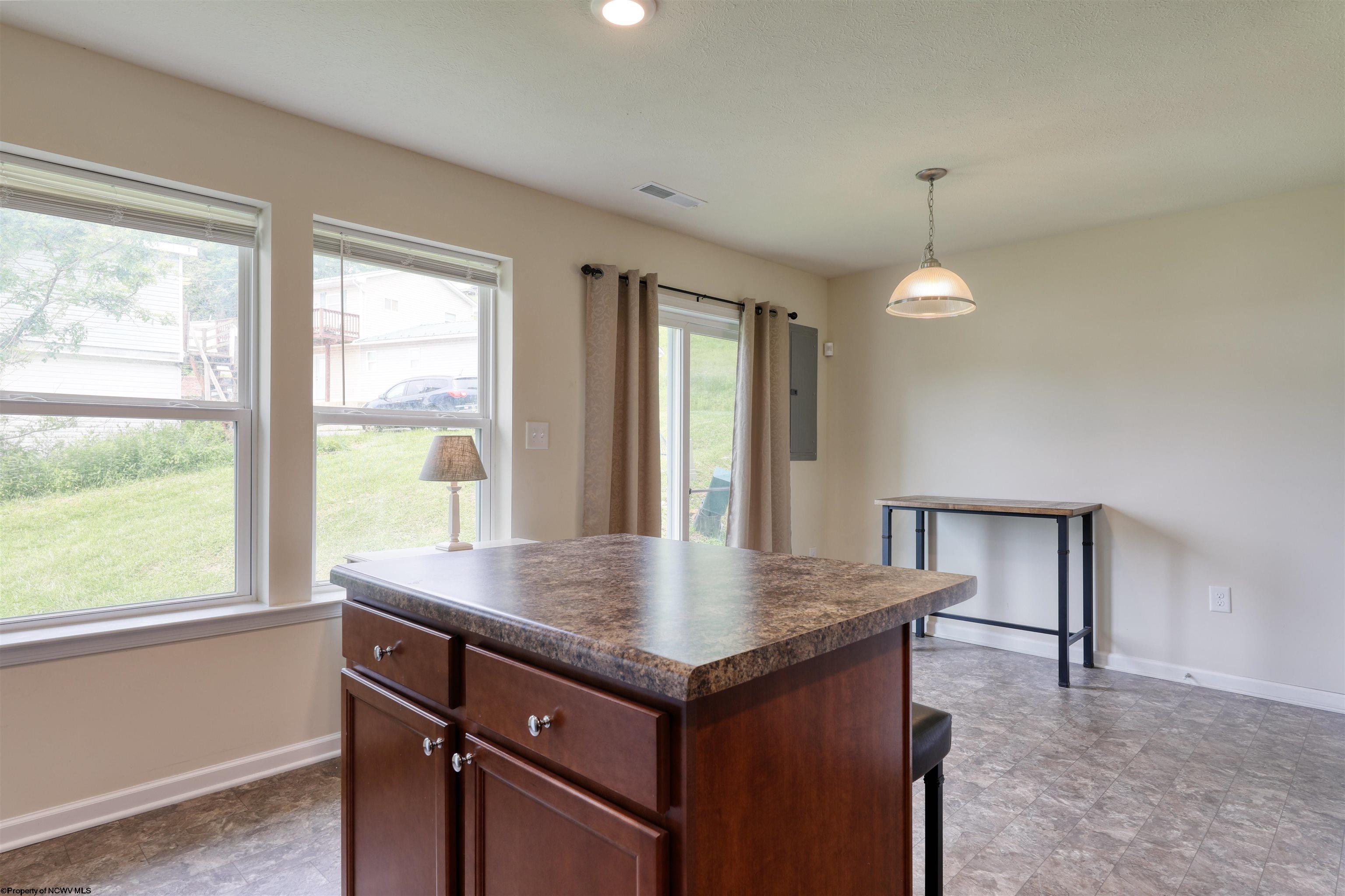 135 Inlet Street Morgantown, WV 26508 - Photo 9 of 23 Gallery Image 9