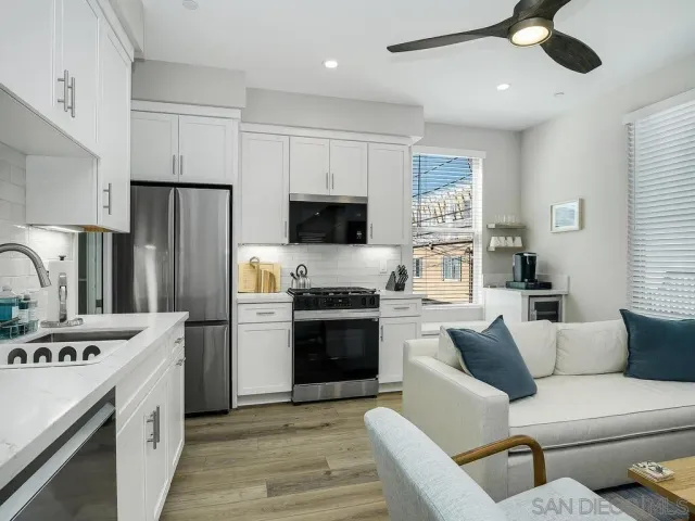 $3,099,000 | 938 Opal Street, San Diego, CA 92109