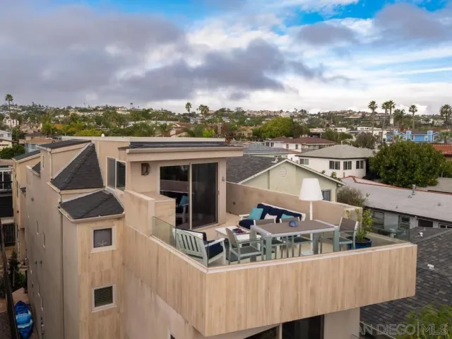 $3,099,000 | 938 Opal Street, San Diego, CA 92109