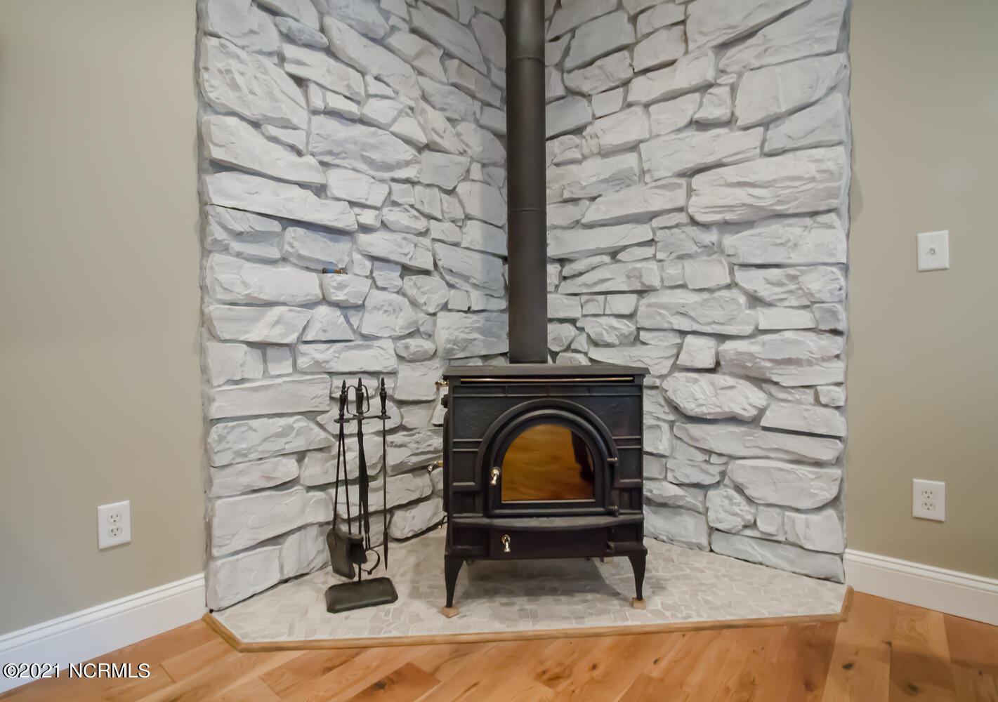 215 Estate Road Atkinson, NC 28421 - Photo 11 of 51 215 Estate Rd Atkinson NC-large-004-005-