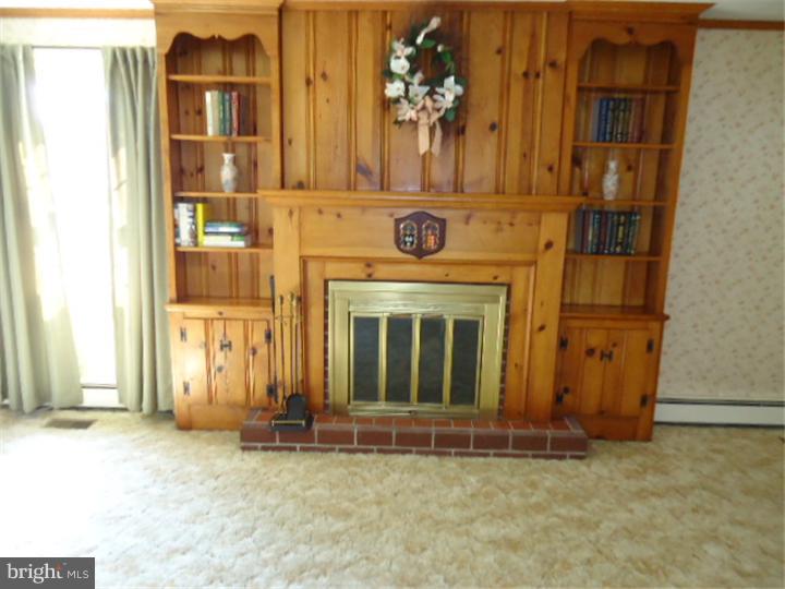 625 Elm Avenue Pitman, NJ 08071 - Photo 8 of 18 Fireplace