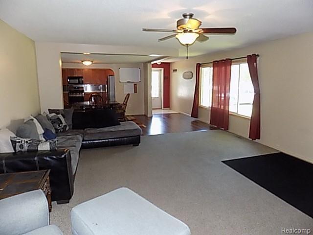 3026 Beach Road Port Huron, MI 48060 - Photo 18 of 40 DSCN1312.JPG