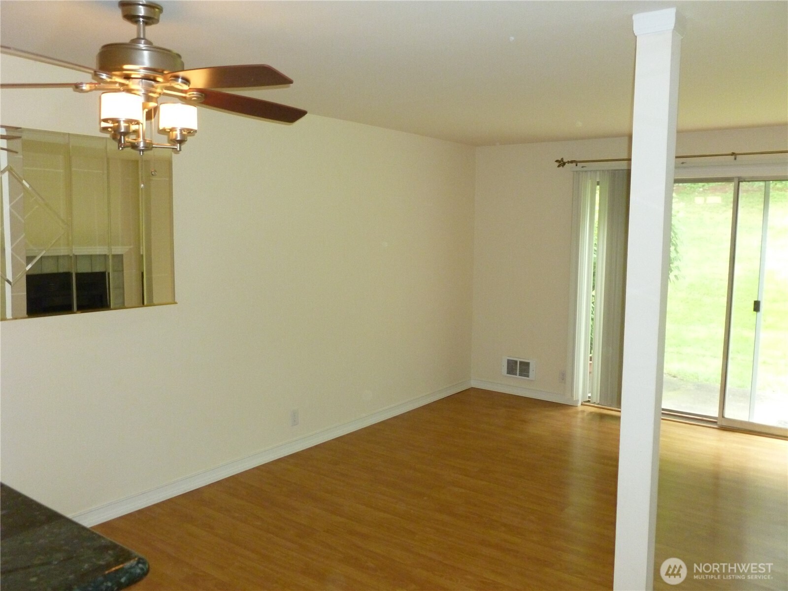 1526 192nd Street Southeast, Unit M5 Bothell, WA 98012 - Photo 4 of 21