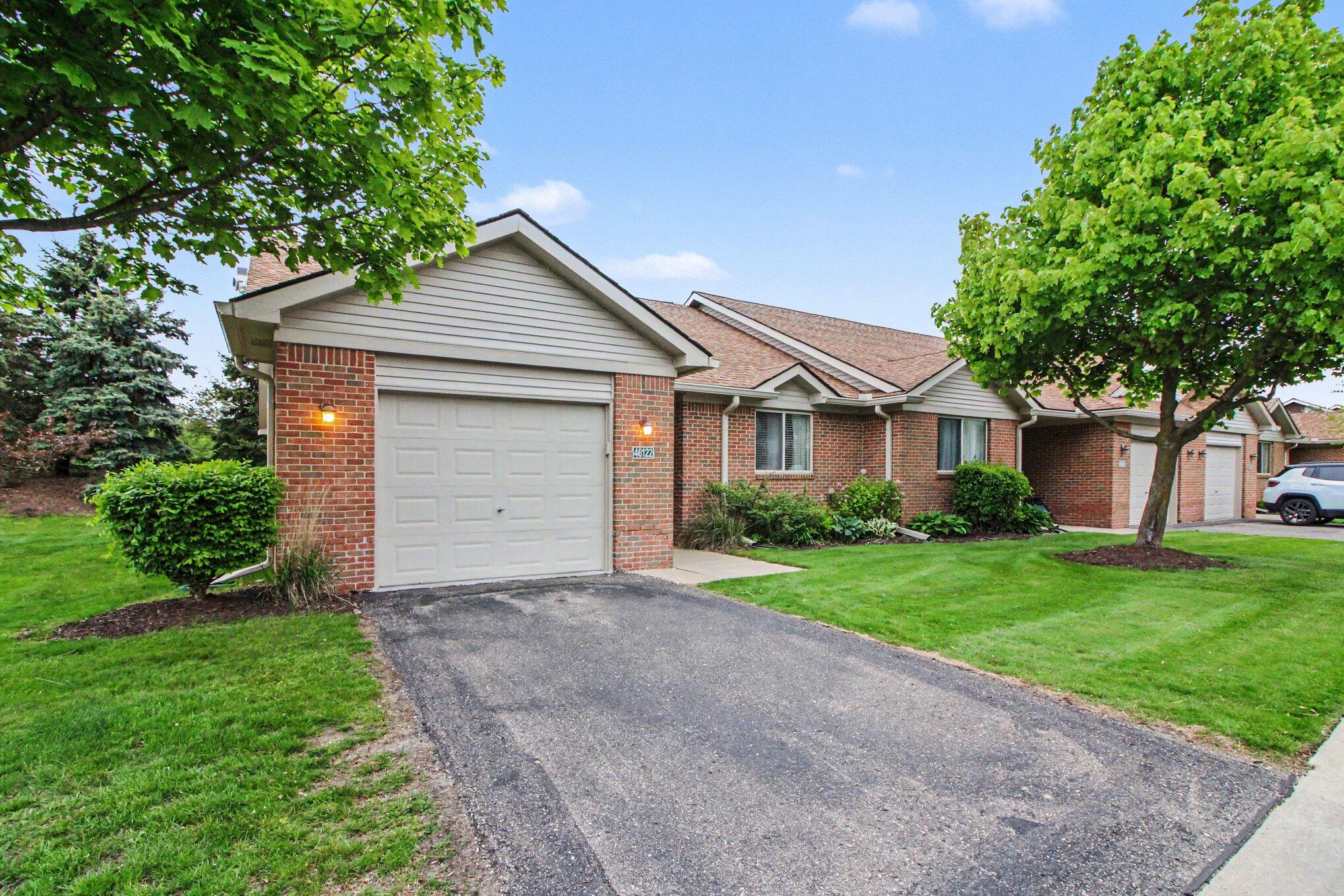 46122 Reedgrass Lane Belleville, MI 48111 - Photo 1 of 16 001_file_3513