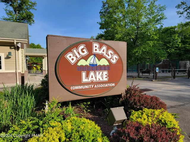 a sign that is on a pole