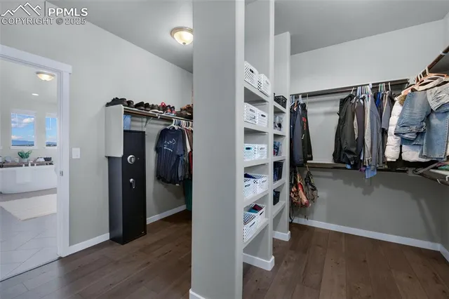 a view of a walk in closet