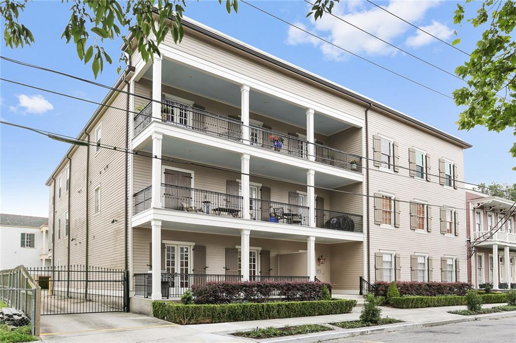 1633 First Street, Unit 202 New Orleans, LA 70130 - Photo 2 of 17