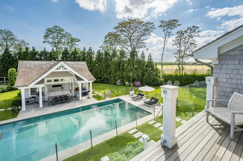 475 David Whites Lane, Southampton, NY 11968