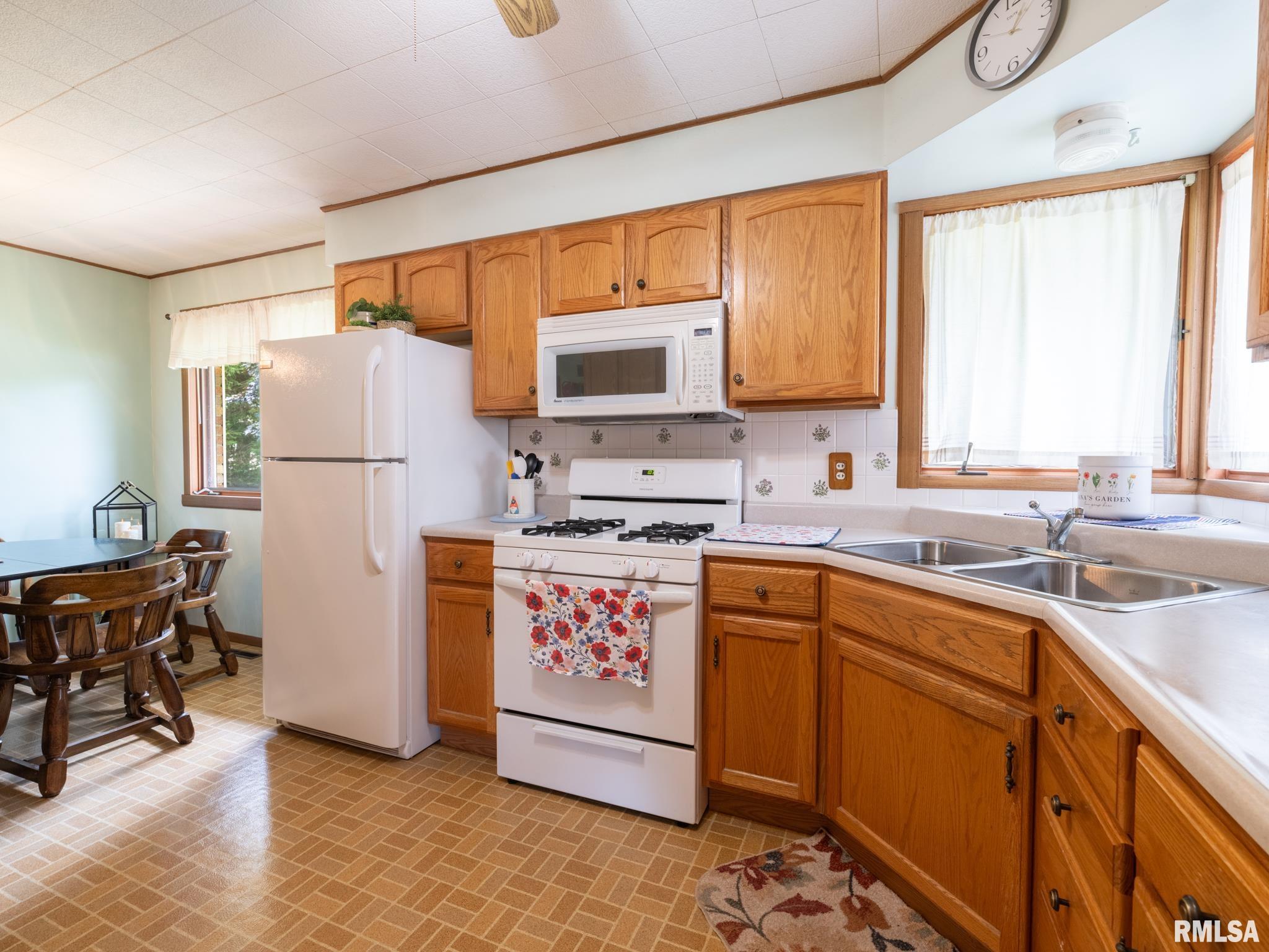 103 Fandel Lane Metamora, IL 61548 - Photo 31 of 62