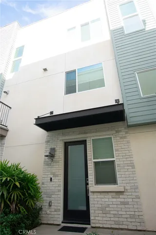 $799,000 | 320 Bridgewater Way, Unit 7, Gardena, CA 90247