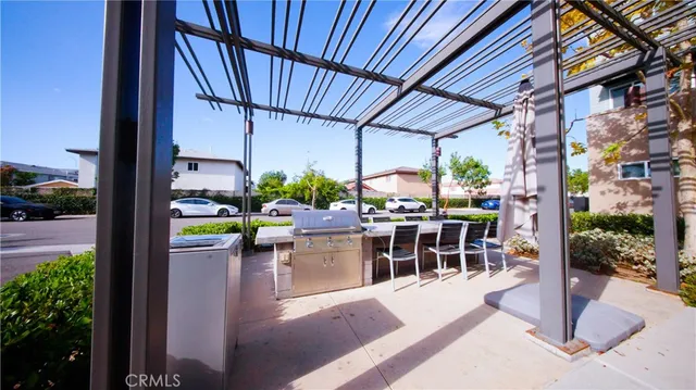 $799,000 | 320 Bridgewater Way, Unit 7, Gardena, CA 90247