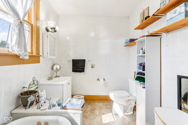 $239,900 | 718 North Lebanon Street, Lebanon, IN 46052