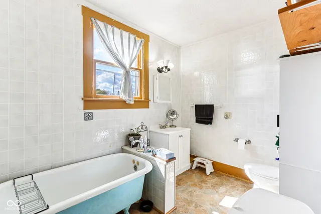 $239,900 | 718 North Lebanon Street, Lebanon, IN 46052