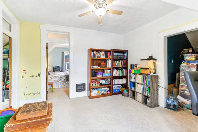 $239,900 | 718 North Lebanon Street, Lebanon, IN 46052