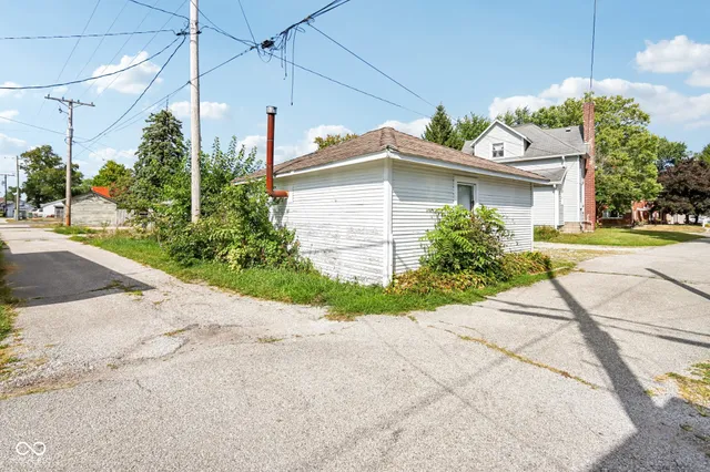 $239,900 | 718 North Lebanon Street, Lebanon, IN 46052