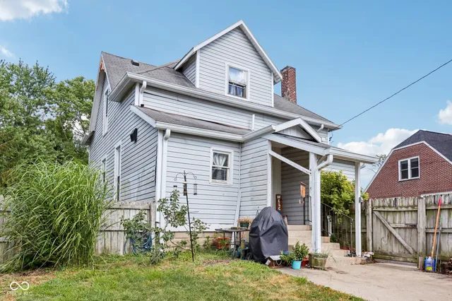 $239,900 | 718 North Lebanon Street, Lebanon, IN 46052