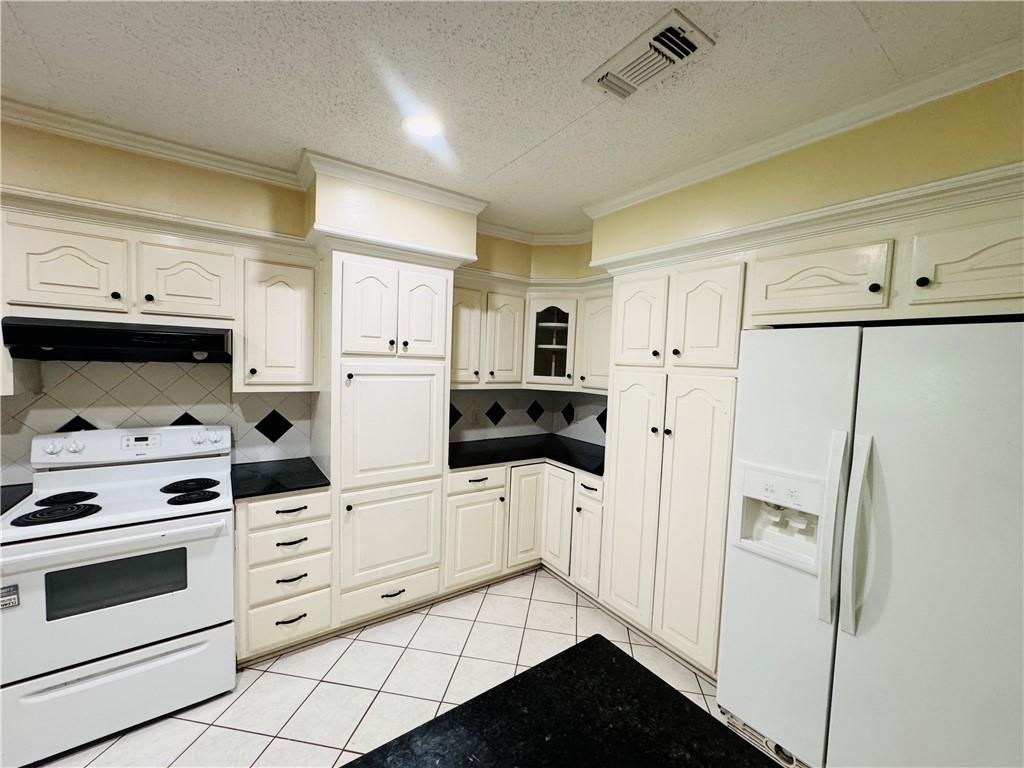 8445 165th Highway Pollock, LA 71467 - Photo 10 of 54