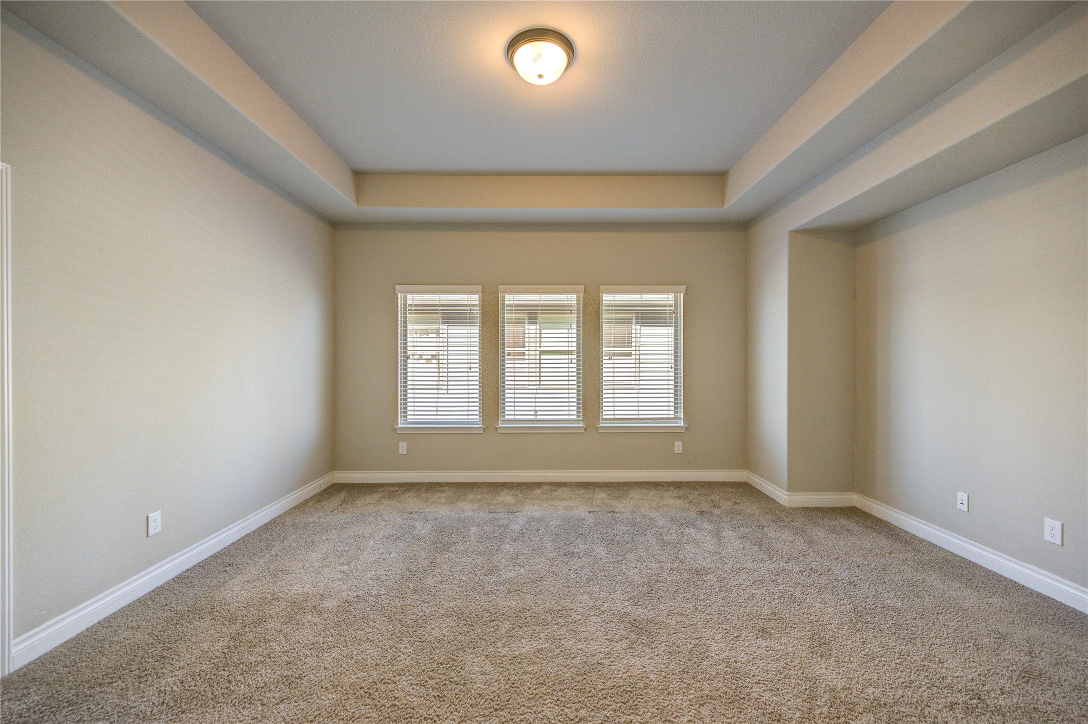 4207 Abigail Way Sugar Land, TX 77479 - Photo 33 of 48 an empty room with a window