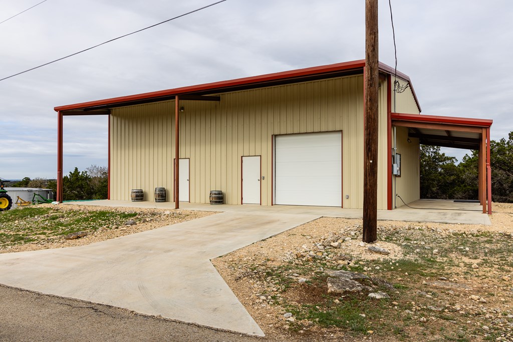 5081 Hwy 173 Center Point Center Point, TX 78010 - Photo 54 of 61