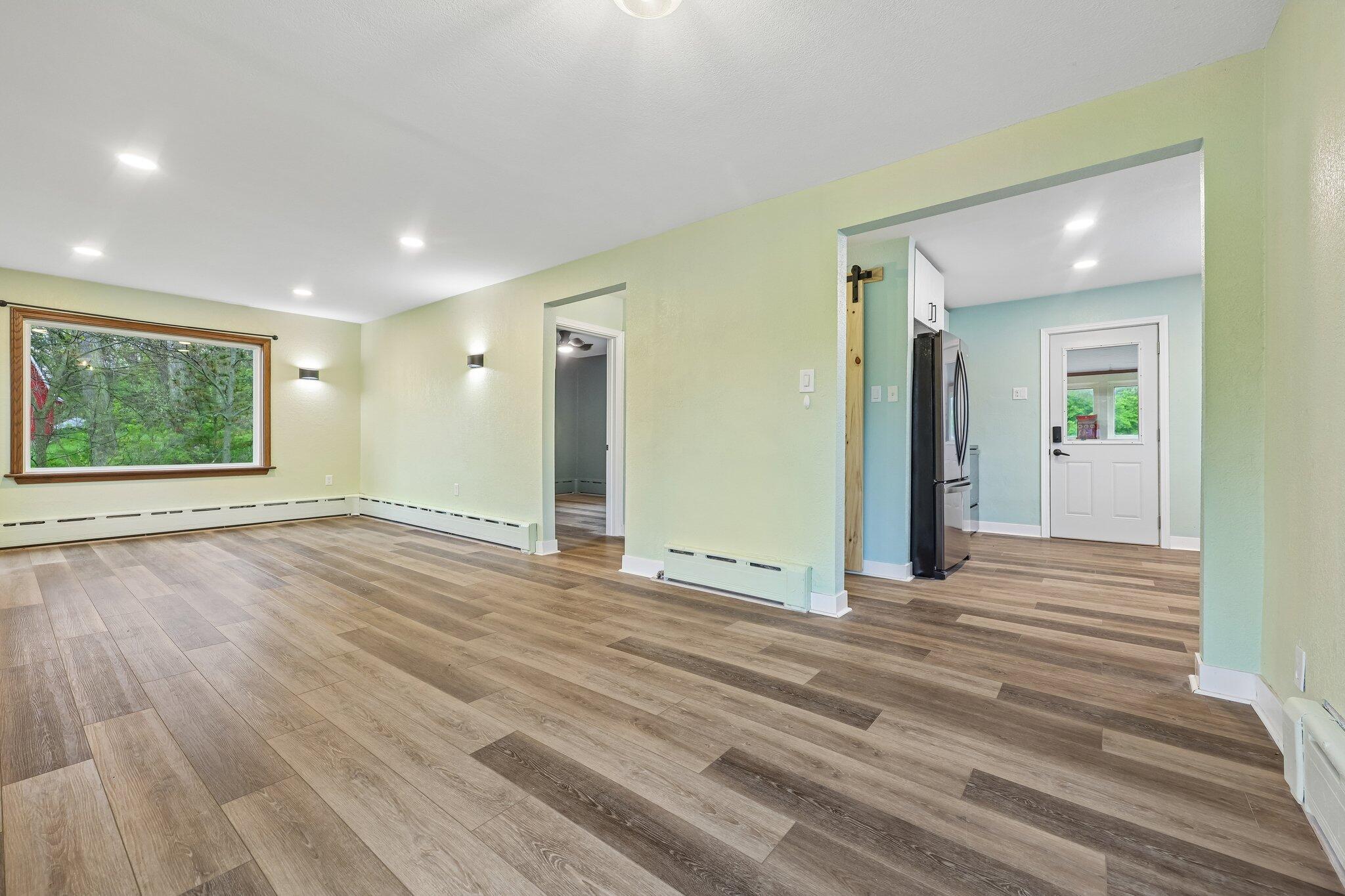 131 Fillmore Street Fredonia, WI 53021 - Photo 6 of 15 Dining Area