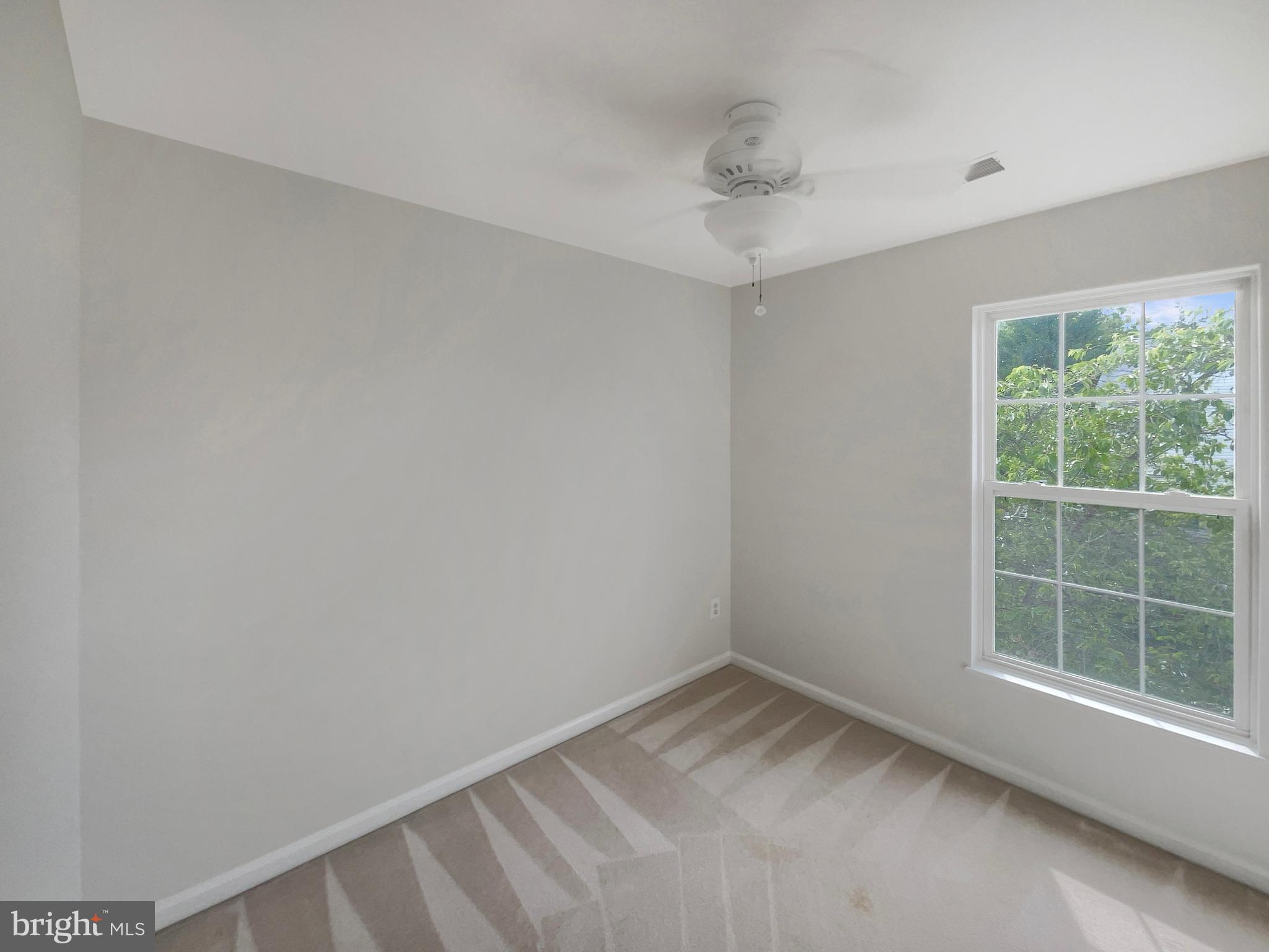 14272 Glade Spring Drive Centreville, VA 20121 - Photo 28 of 46 a view of empty room with window