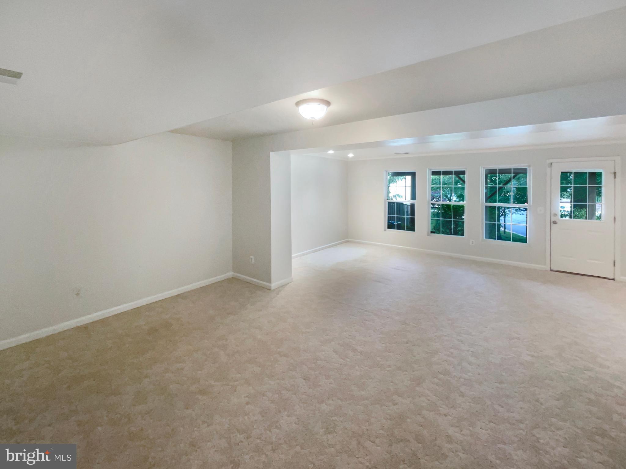 14272 Glade Spring Drive Centreville, VA 20121 - Photo 31 of 46