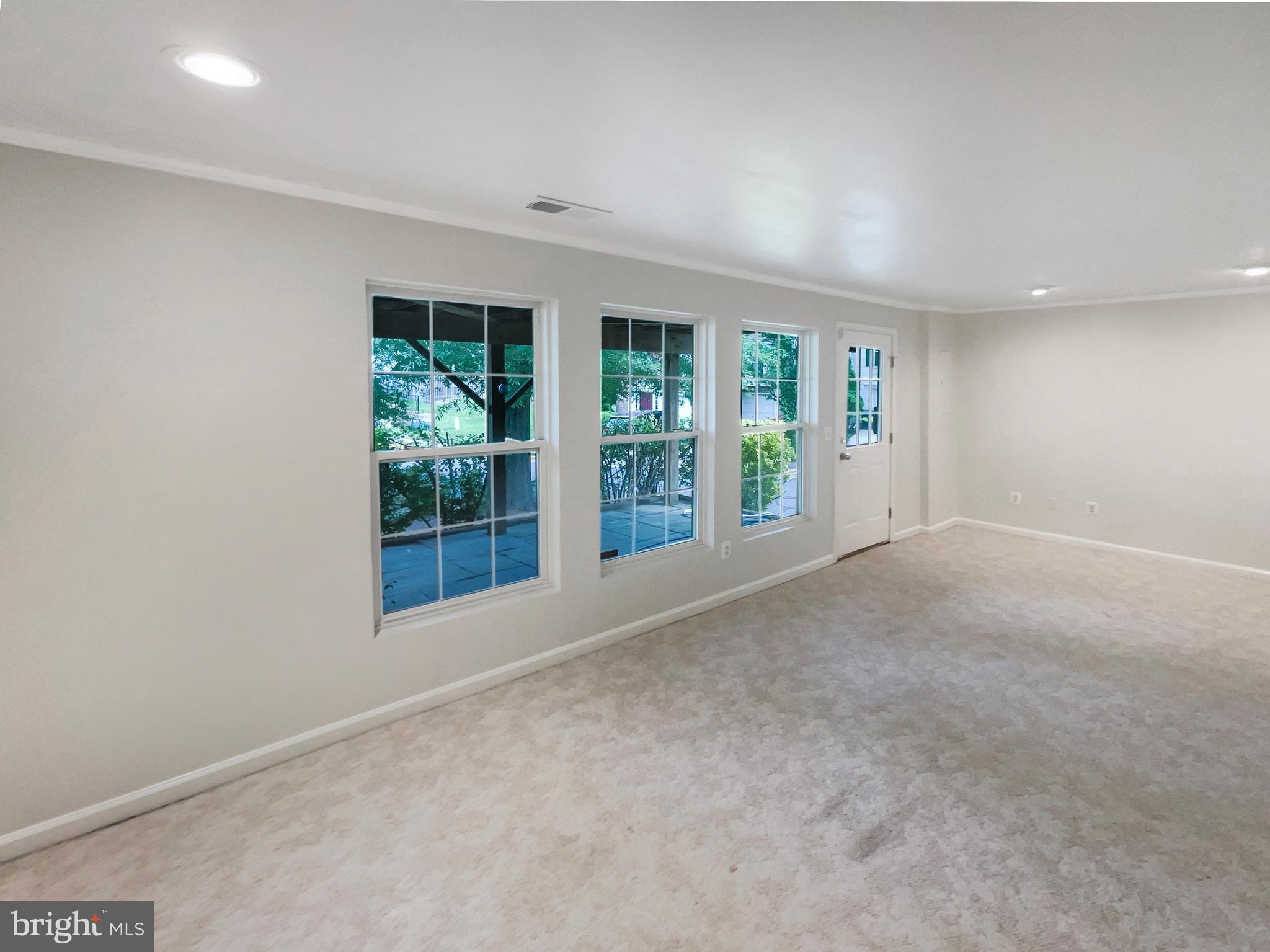 14272 Glade Spring Drive Centreville, VA 20121 - Photo 34 of 46 a view of an empty room with a window
