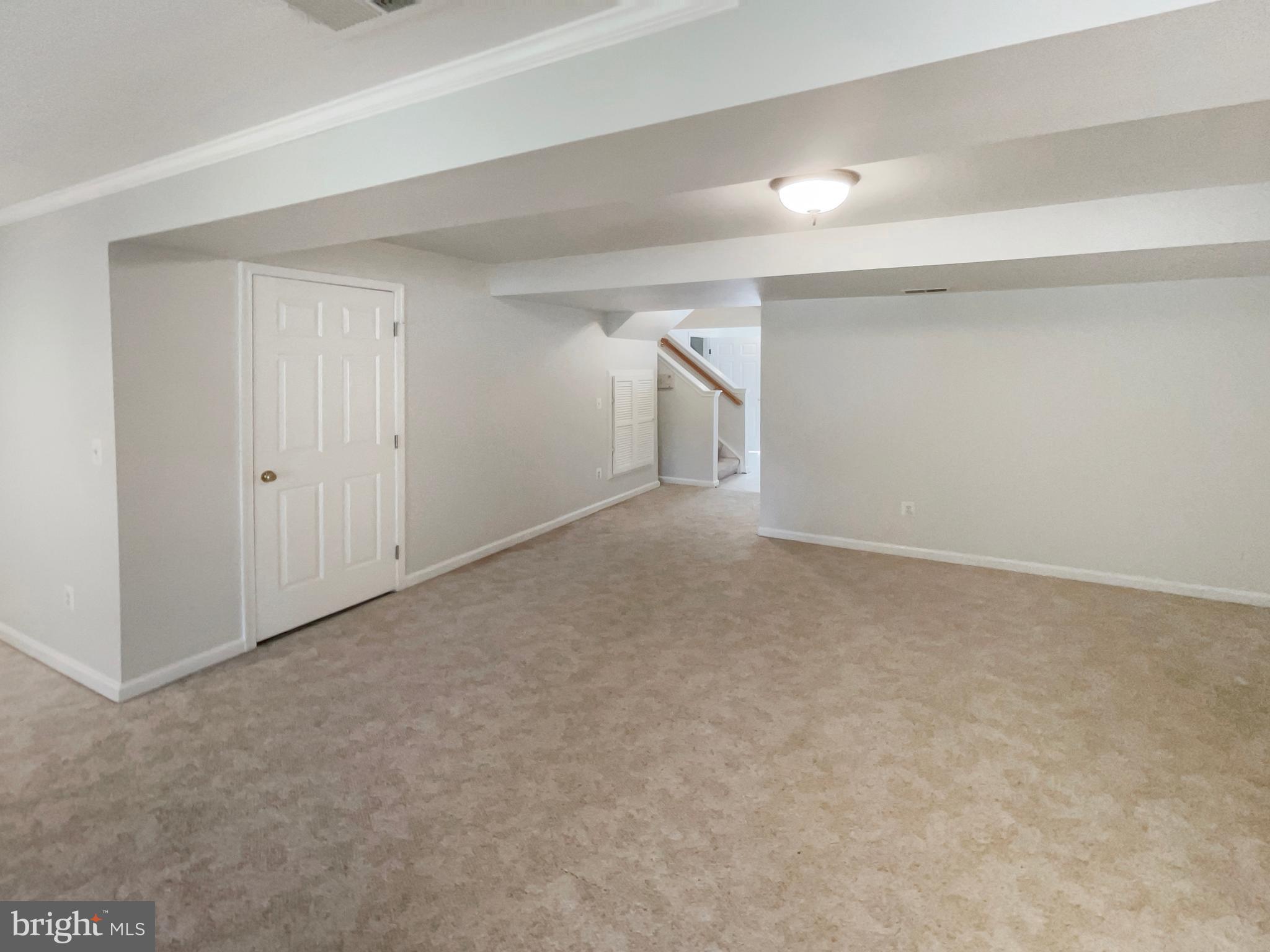 14272 Glade Spring Drive Centreville, VA 20121 - Photo 36 of 46