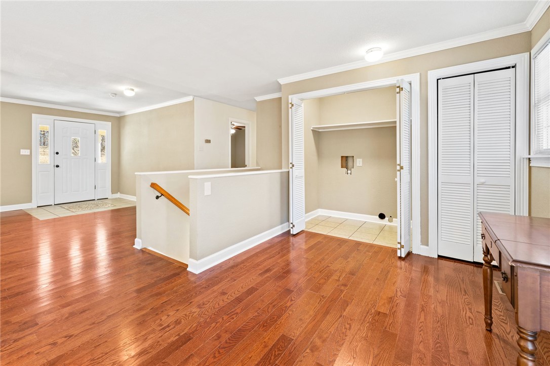 720 Knox Road Seneca, SC 29672 - Photo 9 of 47 Laundry could be in this area or convert to wet ba