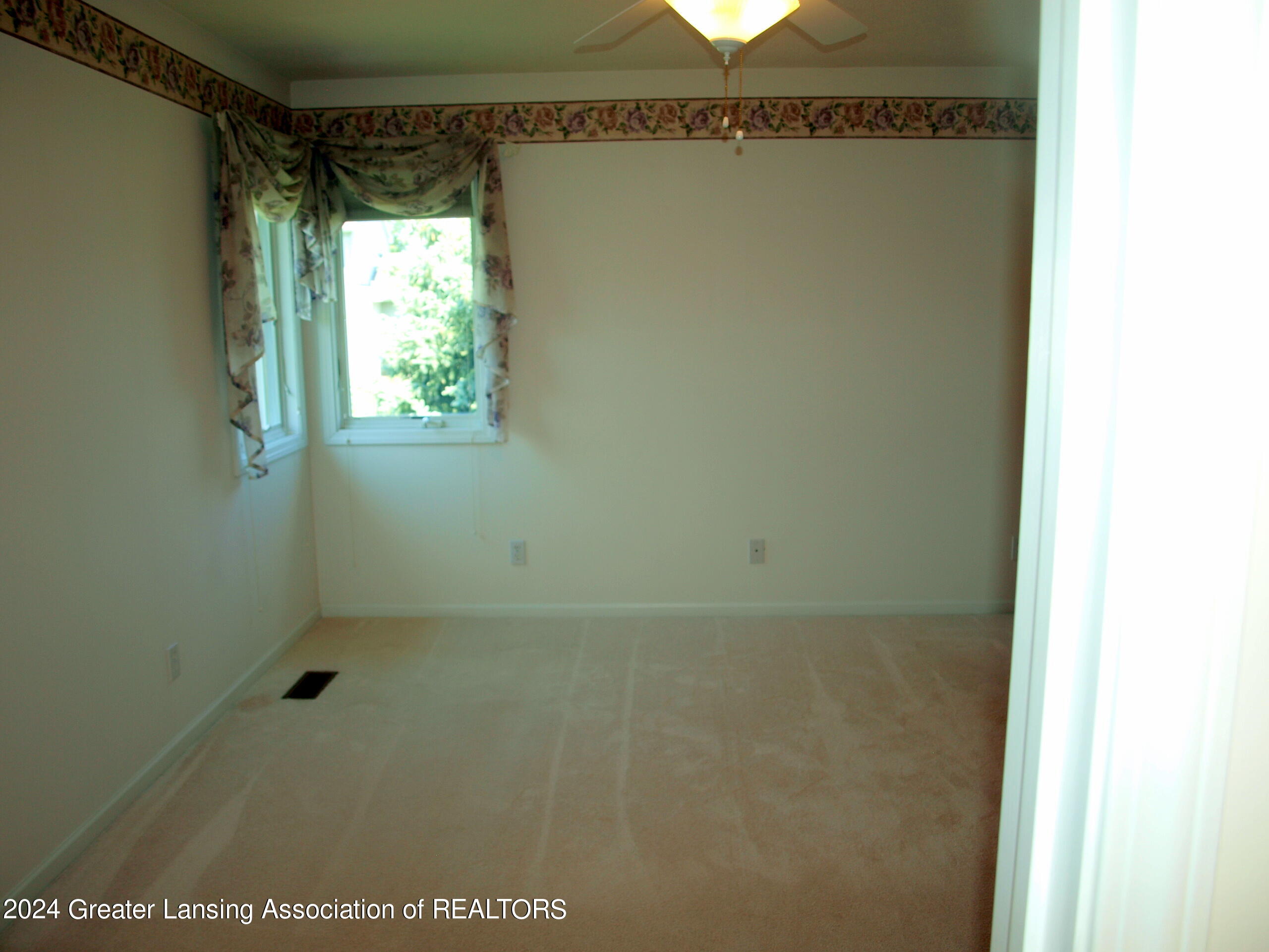 1010 Randy Lane St. Johns, MI 48879 - Photo 17 of 34 P7158378