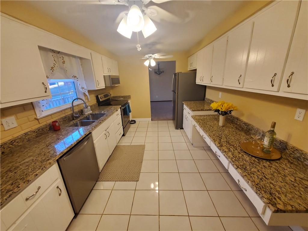 238 Fitz Henry Road Smithton, PA 15479 - Photo 2 of 24 Gallery Image 2
