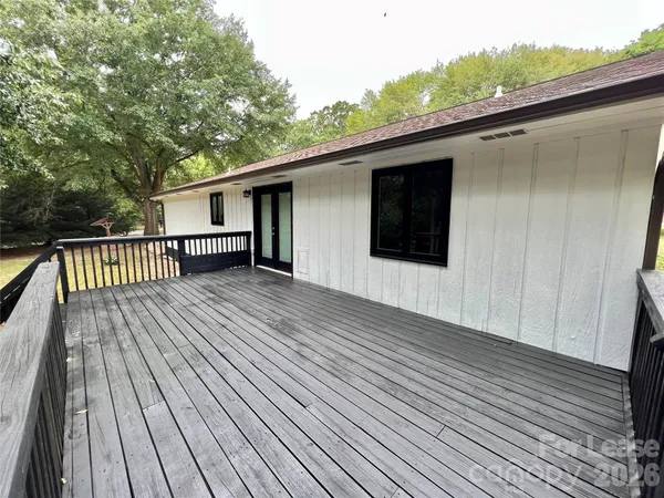 $2,200 | 17201 Halter Drive, Charlotte, NC 28278