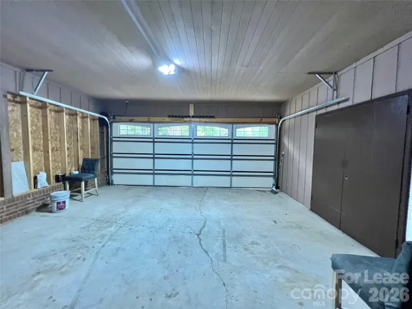 $2,200 | 17201 Halter Drive, Charlotte, NC 28278
