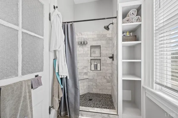 $549,900 | 517 Longwood Avenue, Bedford, VA 24523