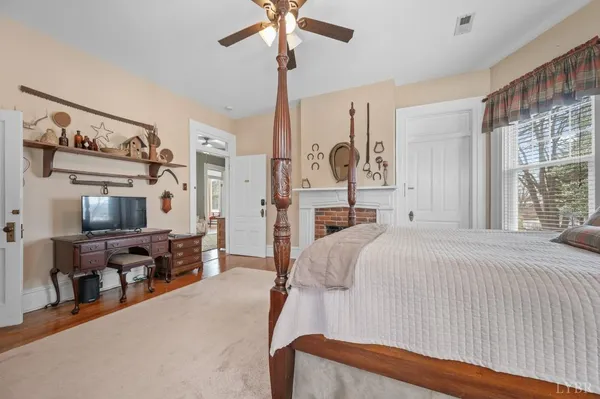 $549,900 | 517 Longwood Avenue, Bedford, VA 24523