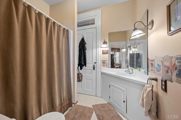 $549,900 | 517 Longwood Avenue, Bedford, VA 24523