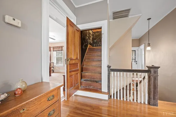 $549,900 | 517 Longwood Avenue, Bedford, VA 24523