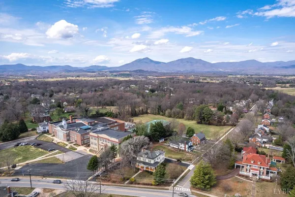 $549,900 | 517 Longwood Avenue, Bedford, VA 24523