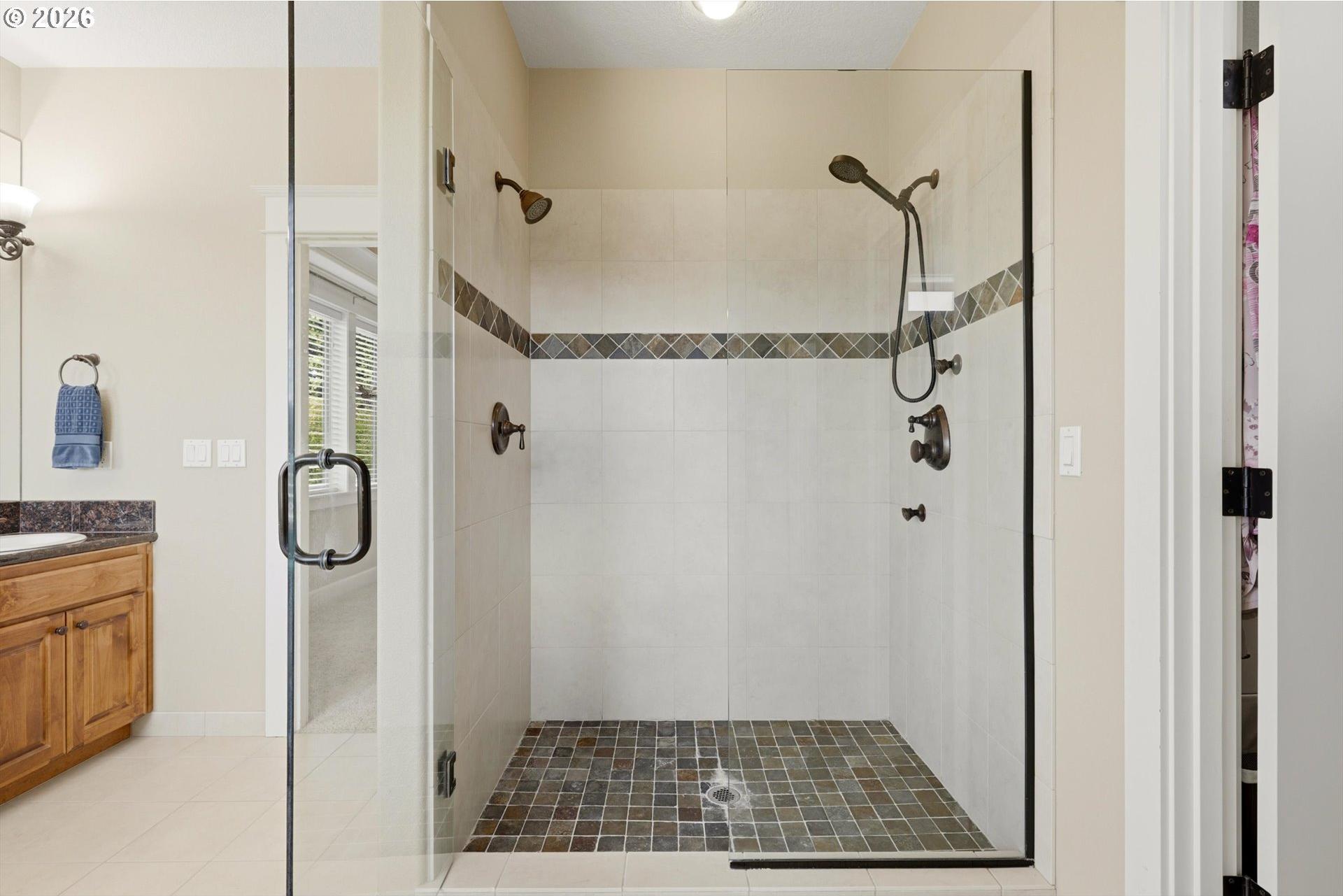 466 Northeast 43rd Circle Camas, WA 98607 - Photo 26 of 48 En Suite Bathroom