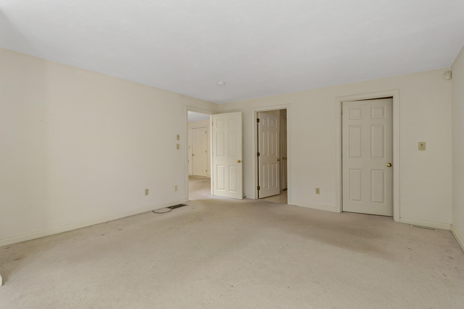 3 Kettle Lane Mashpee, MA 02649 - Photo 12 of 25 a view of an empty room