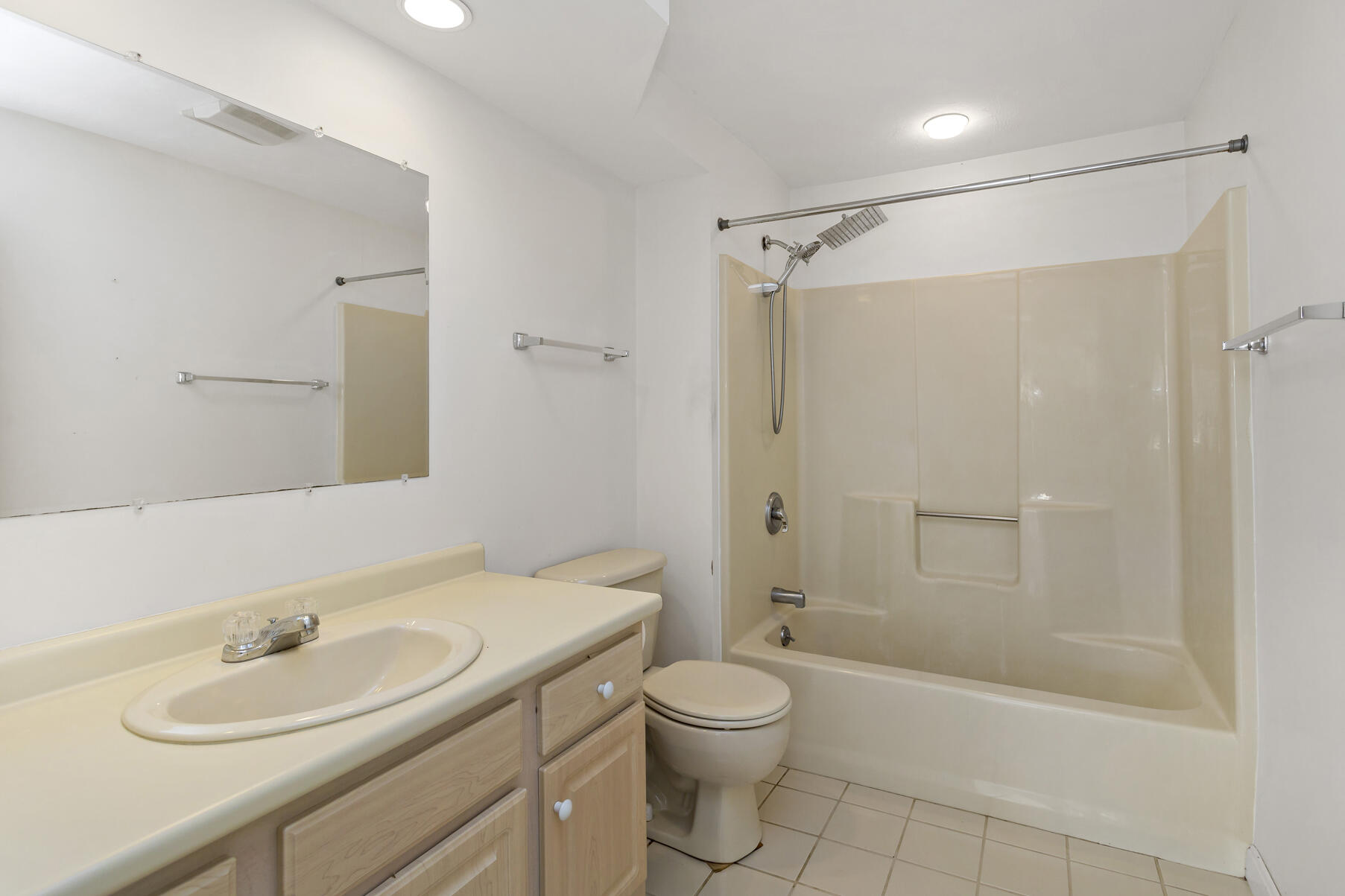 3 Kettle Lane Mashpee, MA 02649 - Photo 17 of 25 a bathroom with a sink a toilet and shower
